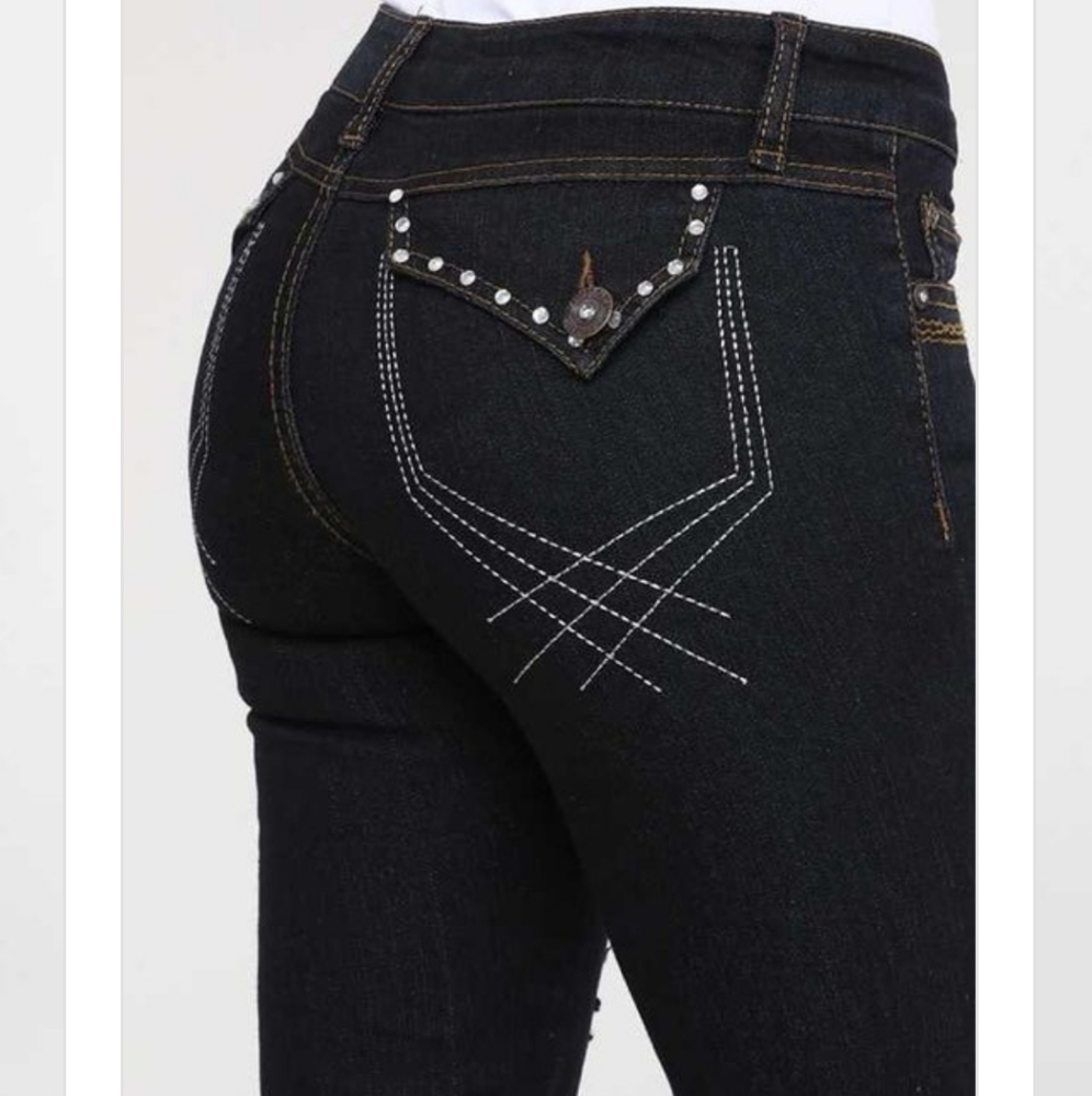 Blue jeans - Picture 3 of 3